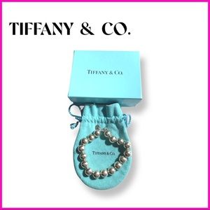 COPY - EUC Tiffany & Co. HardWear Sterling Silver Ball Bracelet w/ pouch & box.